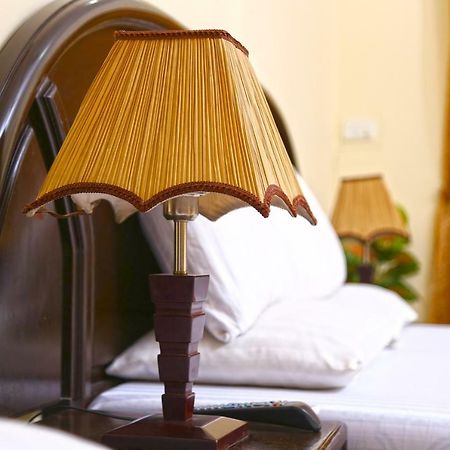 Luxury Inn Karachi Extérieur photo