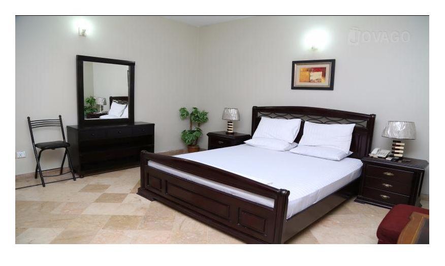 Luxury Inn Karachi Extérieur photo