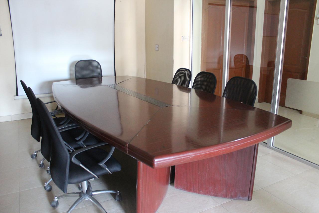 Luxury Inn Karachi Extérieur photo