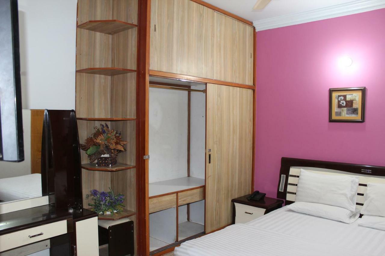 Luxury Inn Karachi Extérieur photo